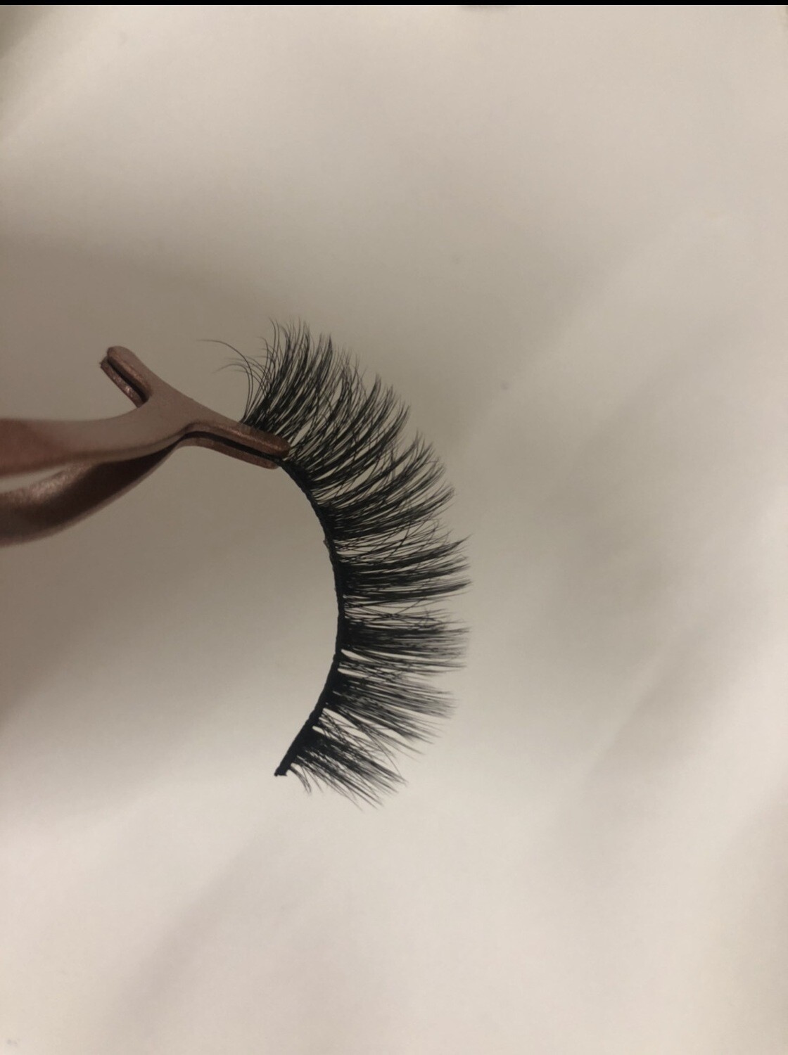 ICONIC LASH