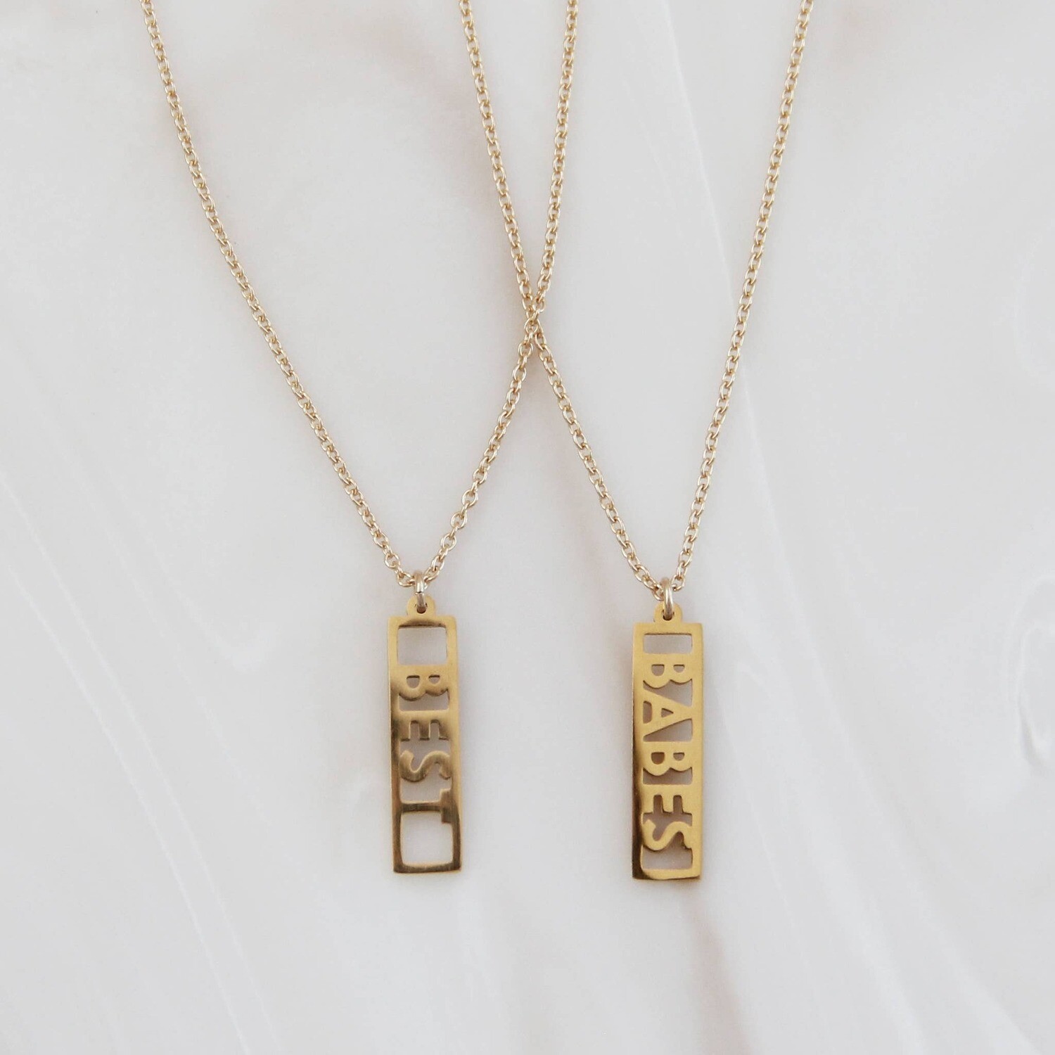 Best Babes Necklace Set