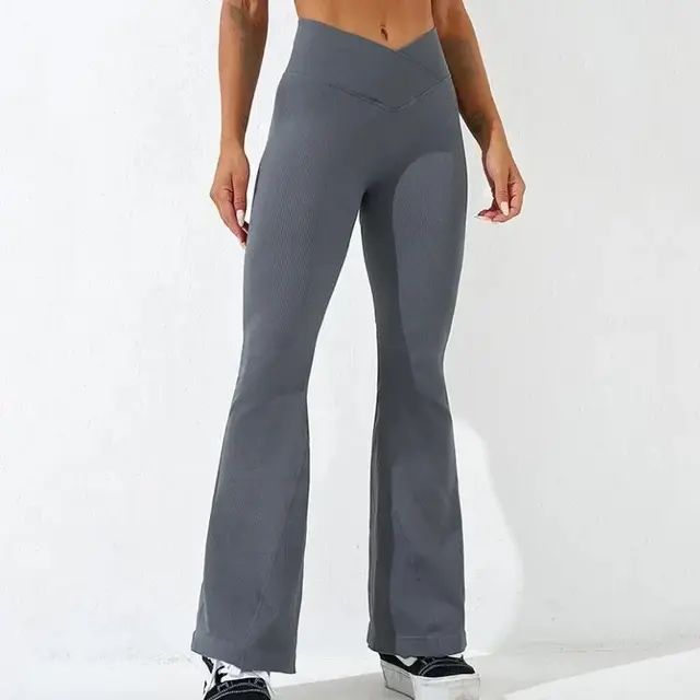 Push up بوت كت pants لون رمادي