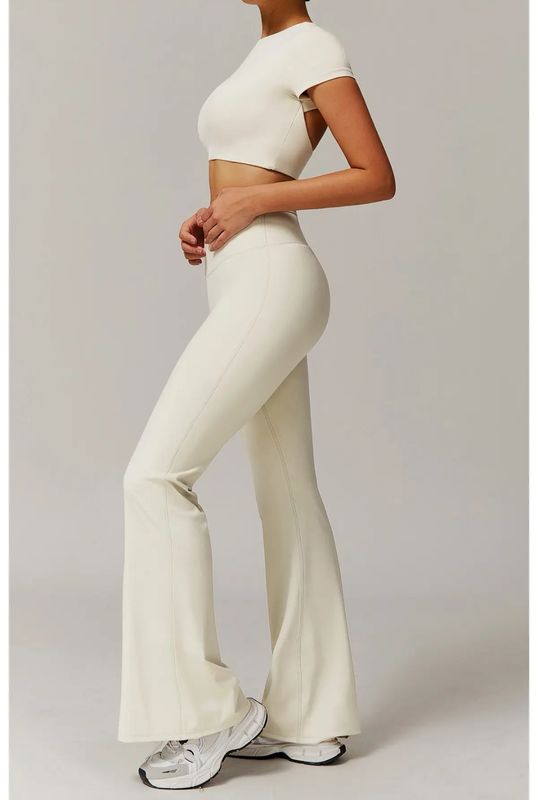 لقنز flare pants