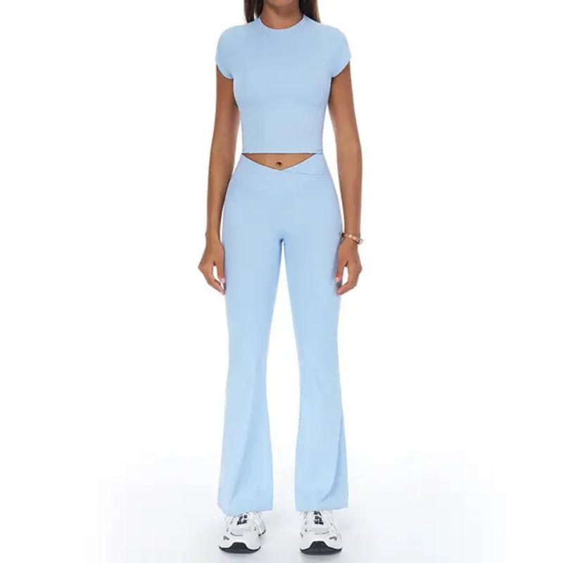 طقم قطعتين  glow fit