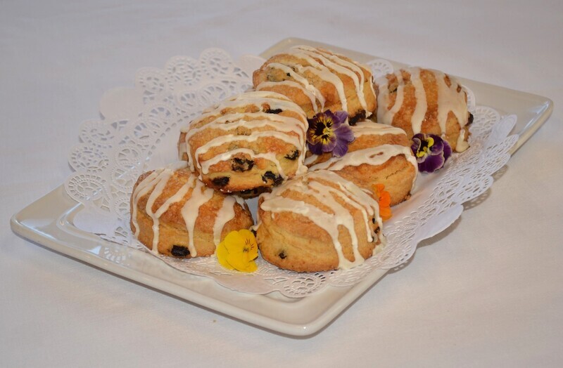 Lemon and Blueberry Scones (1/2 dozen)