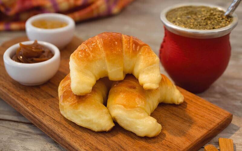 Medialunas (1/2 dozen)