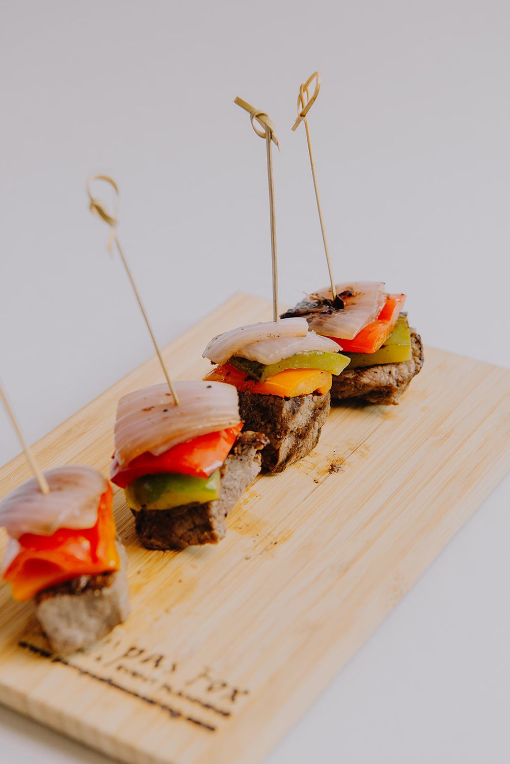 Mini Beef Kabobs with Bell Peppers and Red Onion
