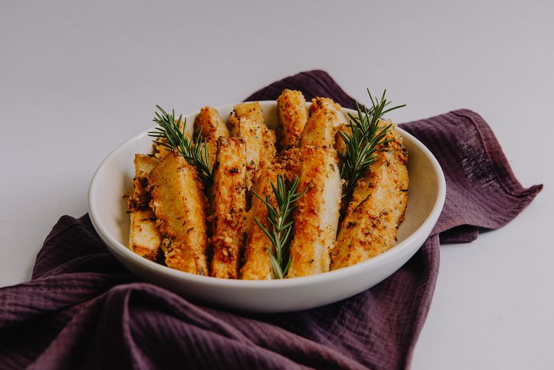Italian Roasted Garlic & Parmesan Potatoes (serve 4)