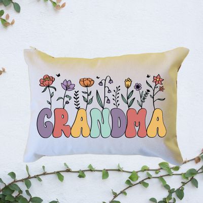 Personalized Floral Grandma Pillow, Custom Grandma Throw Pillow, Pregnancy Reveal Announcement, Gift from Grandkids, Gift for New Grandma