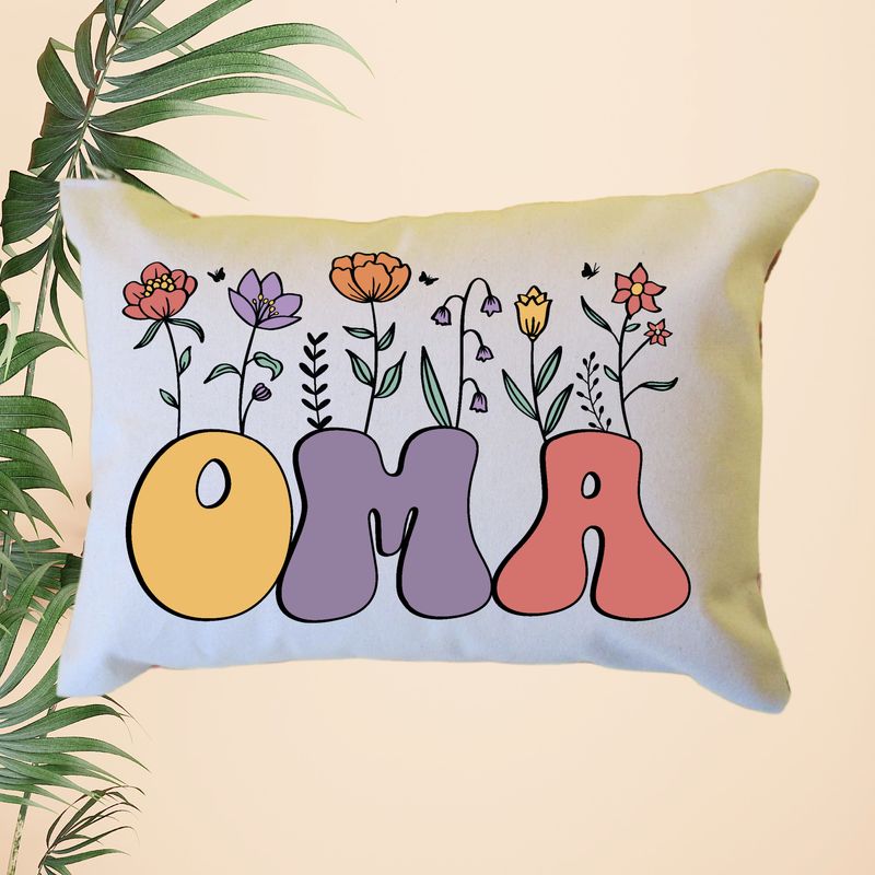 Personalized Floral Oma Pillow, Custom Oma Throw Pillow, Pregnancy Reveal Announcement, Gift from Grandkids, Gift for New Grandma