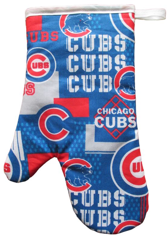 Chicago Cubs 3 Piece Kitchen Gift Set, with Personalized Towel.