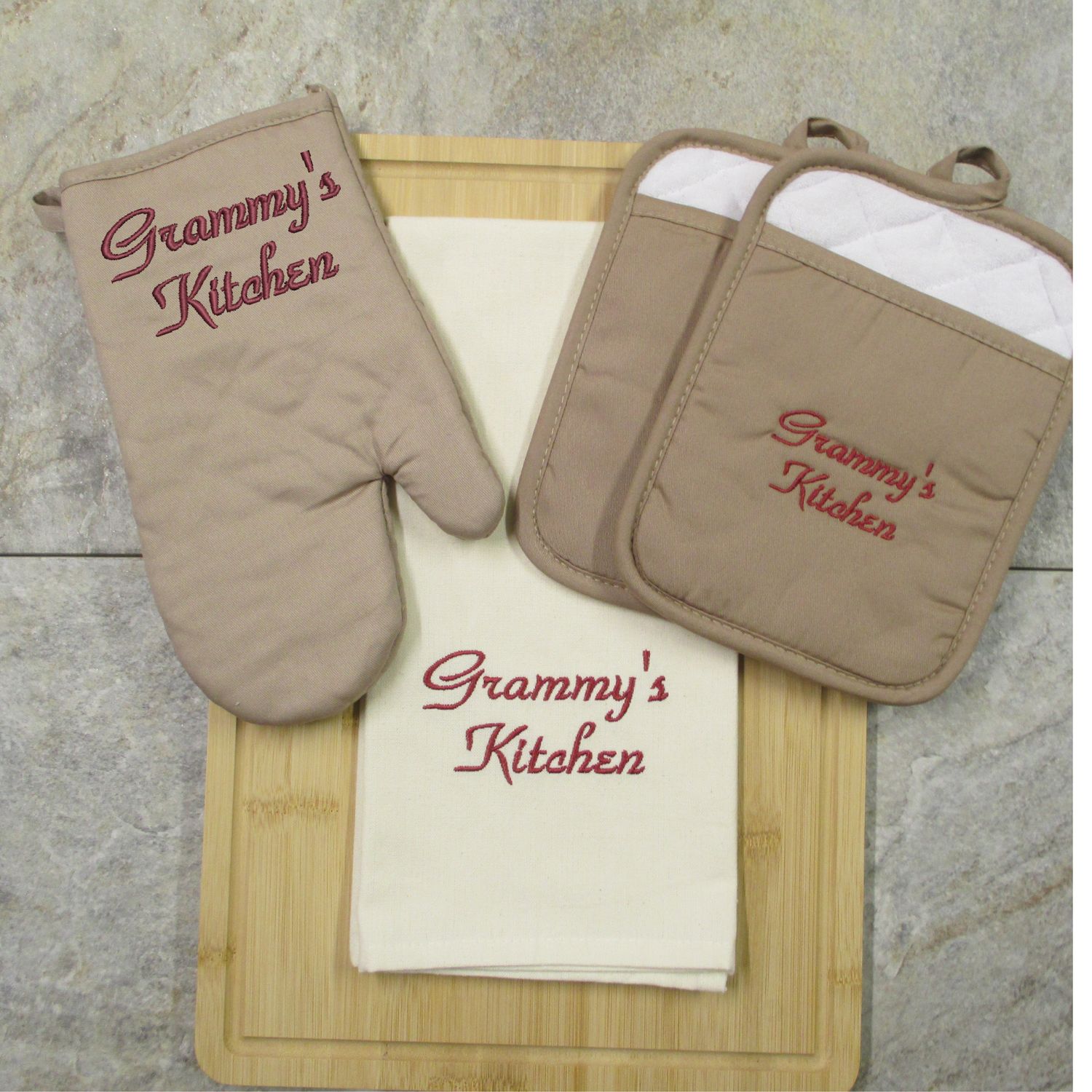 Grammy Gift, Oven Mitt, Pot Holder, Towel, Personalized Baking Set, Christmas Gift, Embroidered