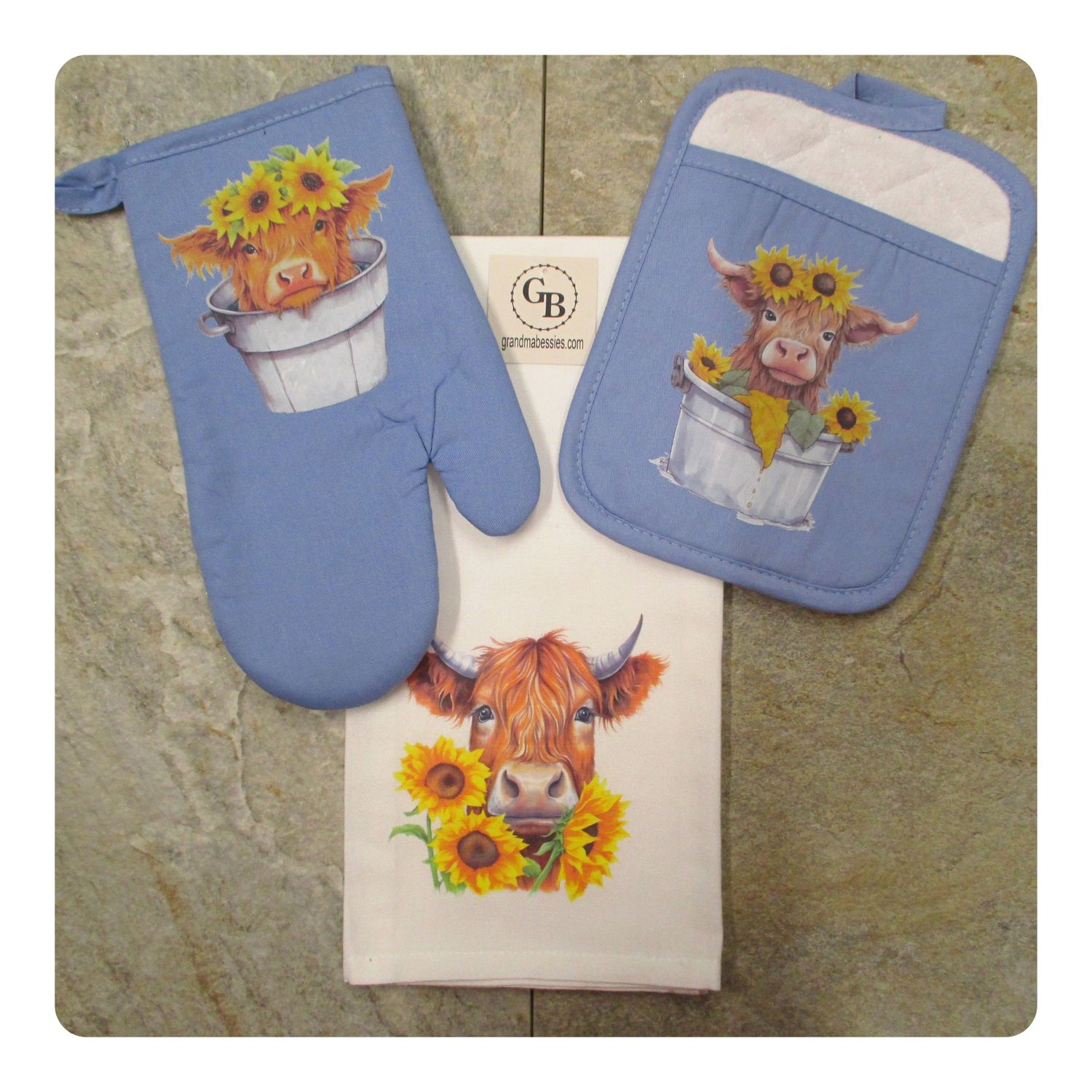 Highland Cow 3 Piece Kitchen Set - Pot Holder, Oven Mitt, Hand Towel- 5 Colors