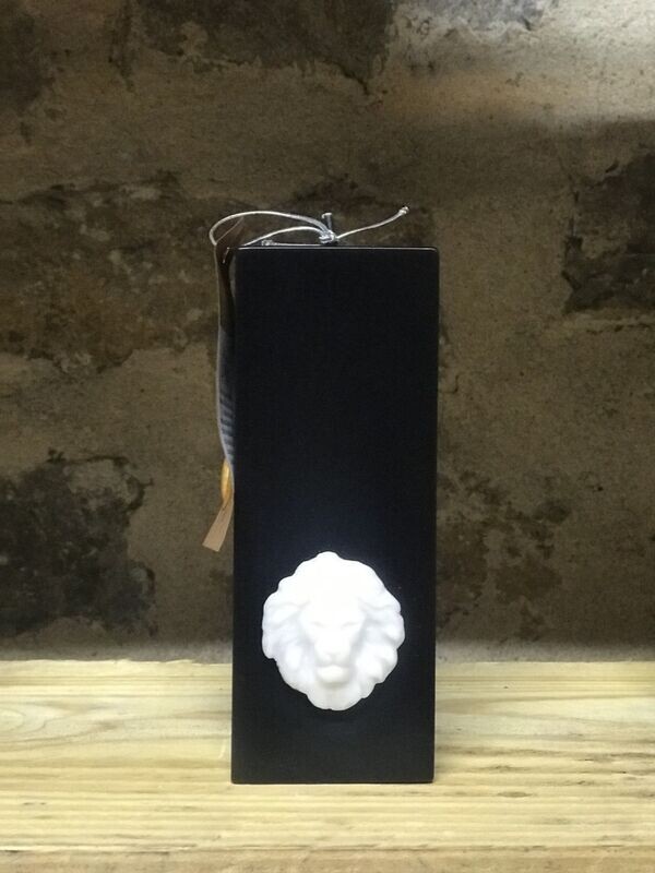 Bougie pilier Lion coloris Noir & Blanc