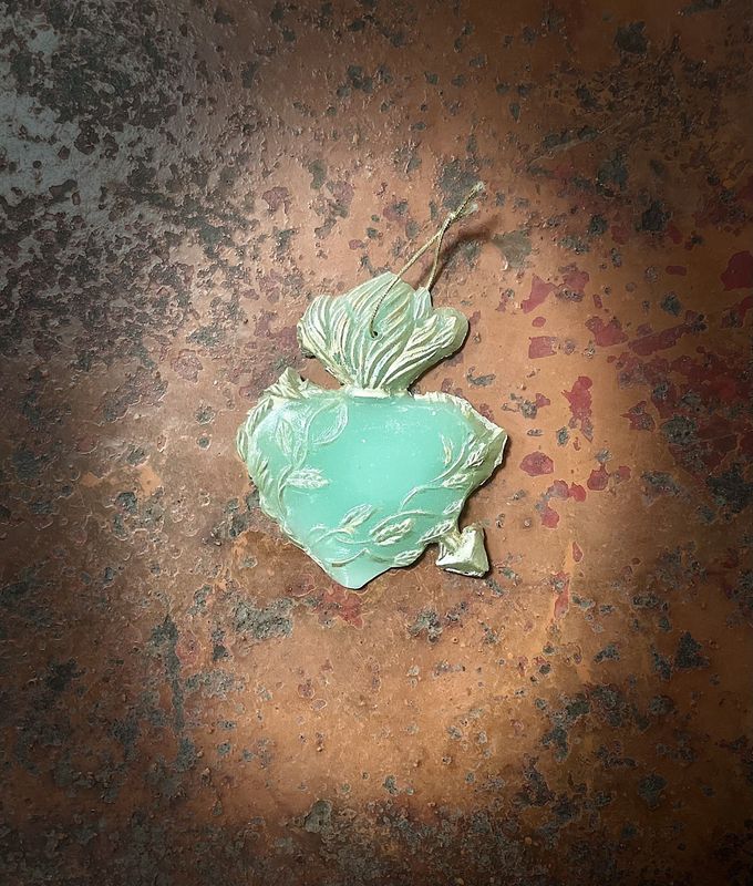 Ex Voto Rock en cire Vert menthe laqué Or