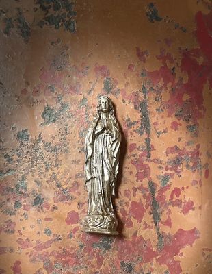 Madone en cire laquée Or Antique (Bronze)