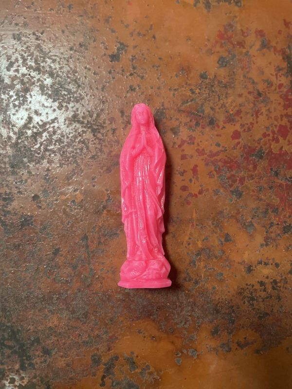 Mini Madone en cire coloris Rose Fluo
