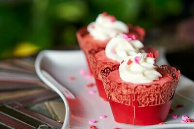 Pink Vanilla Cup Cakes