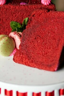Red Velvet Sac of Love Heart Cake (lg)
