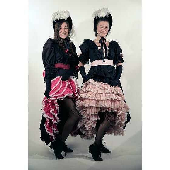 French Cancan robe noire jupon couleur