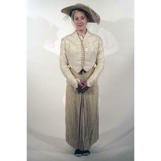 ensemble 1900 créme