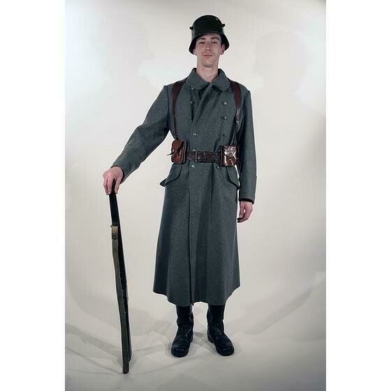 WW2 soldat Allemand en capote
