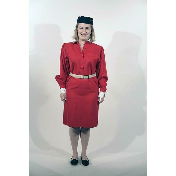 Hôtesse de l'air robe rouge