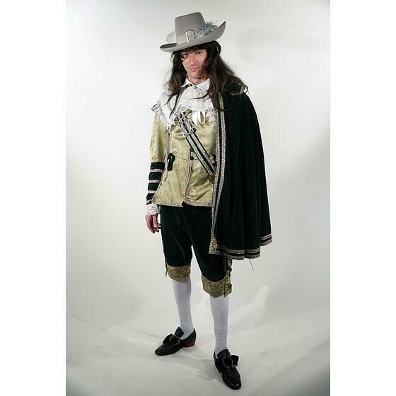 louis XIII velours et satin vert