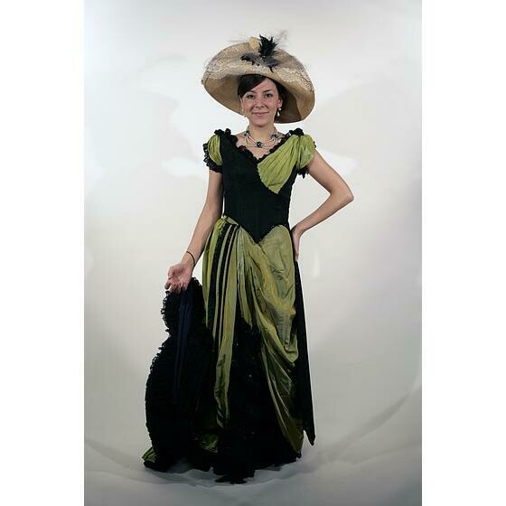 robe verte et noir
