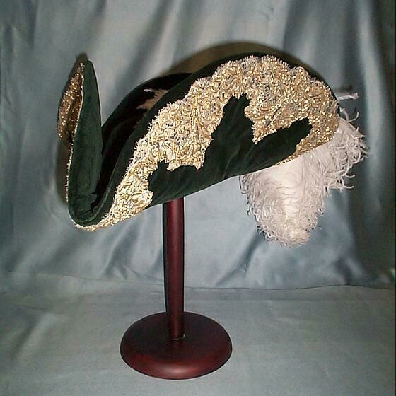 tricorne velours vert