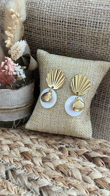 Boucles d’oreille « sable chaud » or