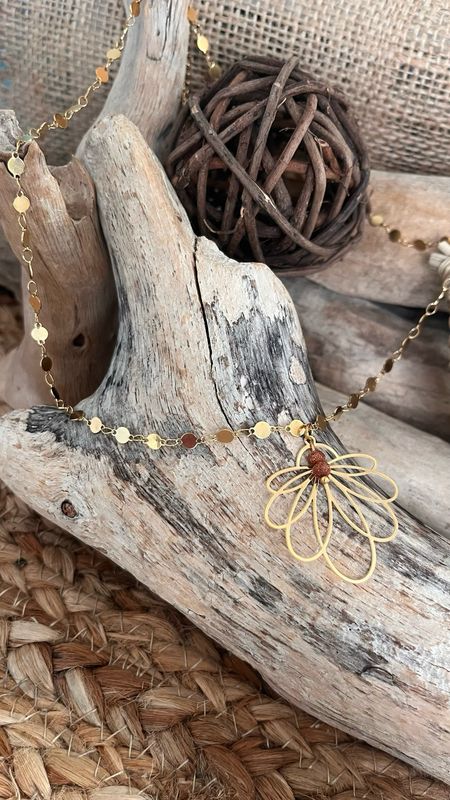 Collier « Orchidée solaire » or