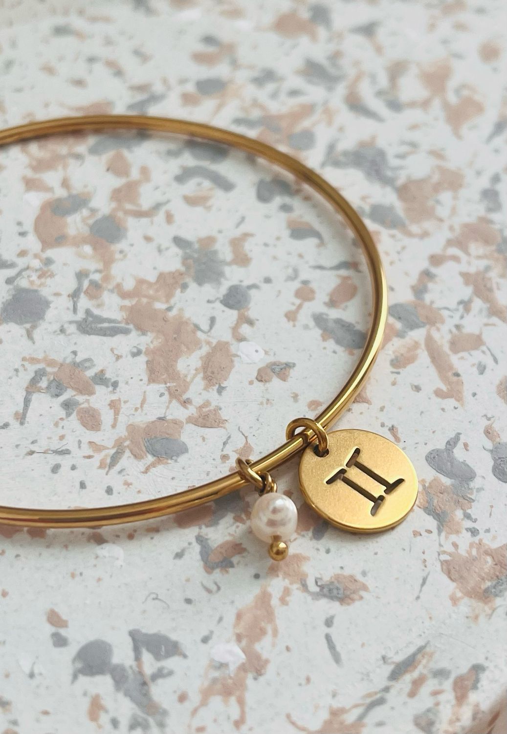 Bracelet jonc or Gémeaux juin Bracelet jonc or Gémeaux juin