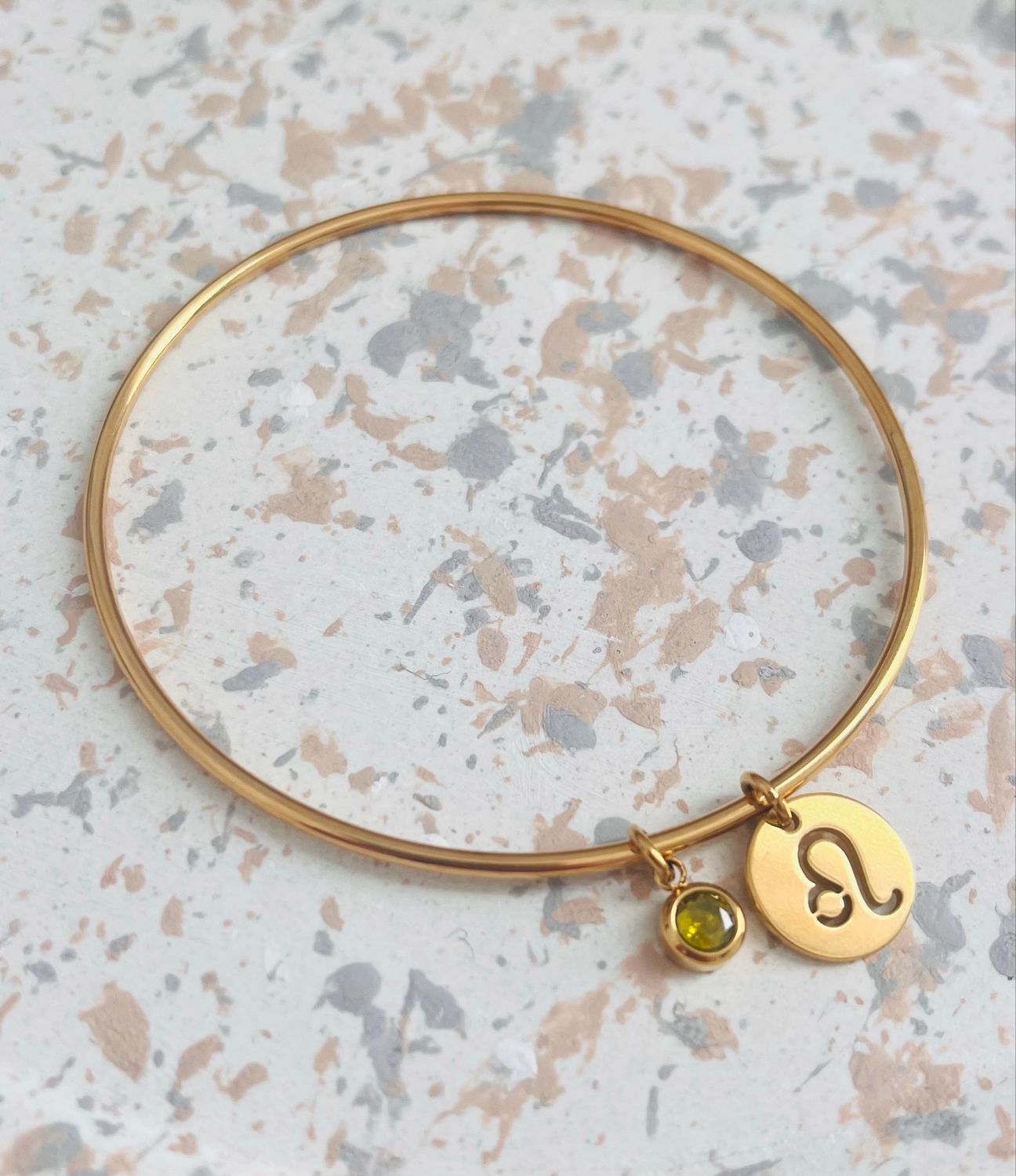 Bracelet jonc or Lion août Bracelet jonc or Lion août