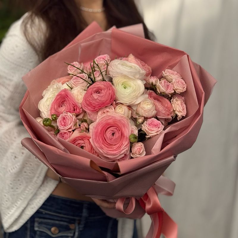 Bouquet mit Rosen und Ranunkeln