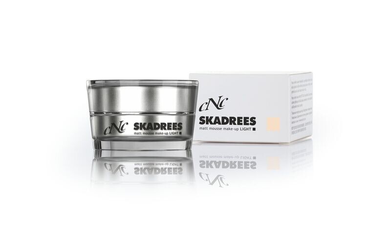 CNC SKADREES matt mousse make-up light, 15 ml CNC SKADREES matt mousse make-up light, 15 ml