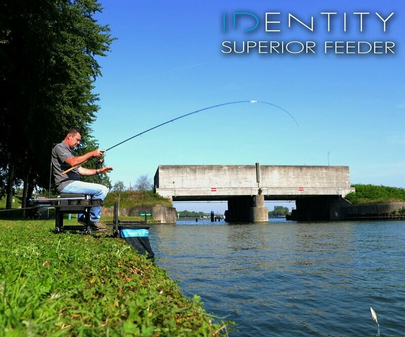 IDentity Superior Feeder 340