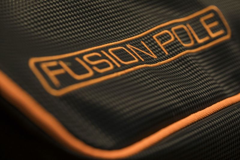 Fusion Pole Holdall