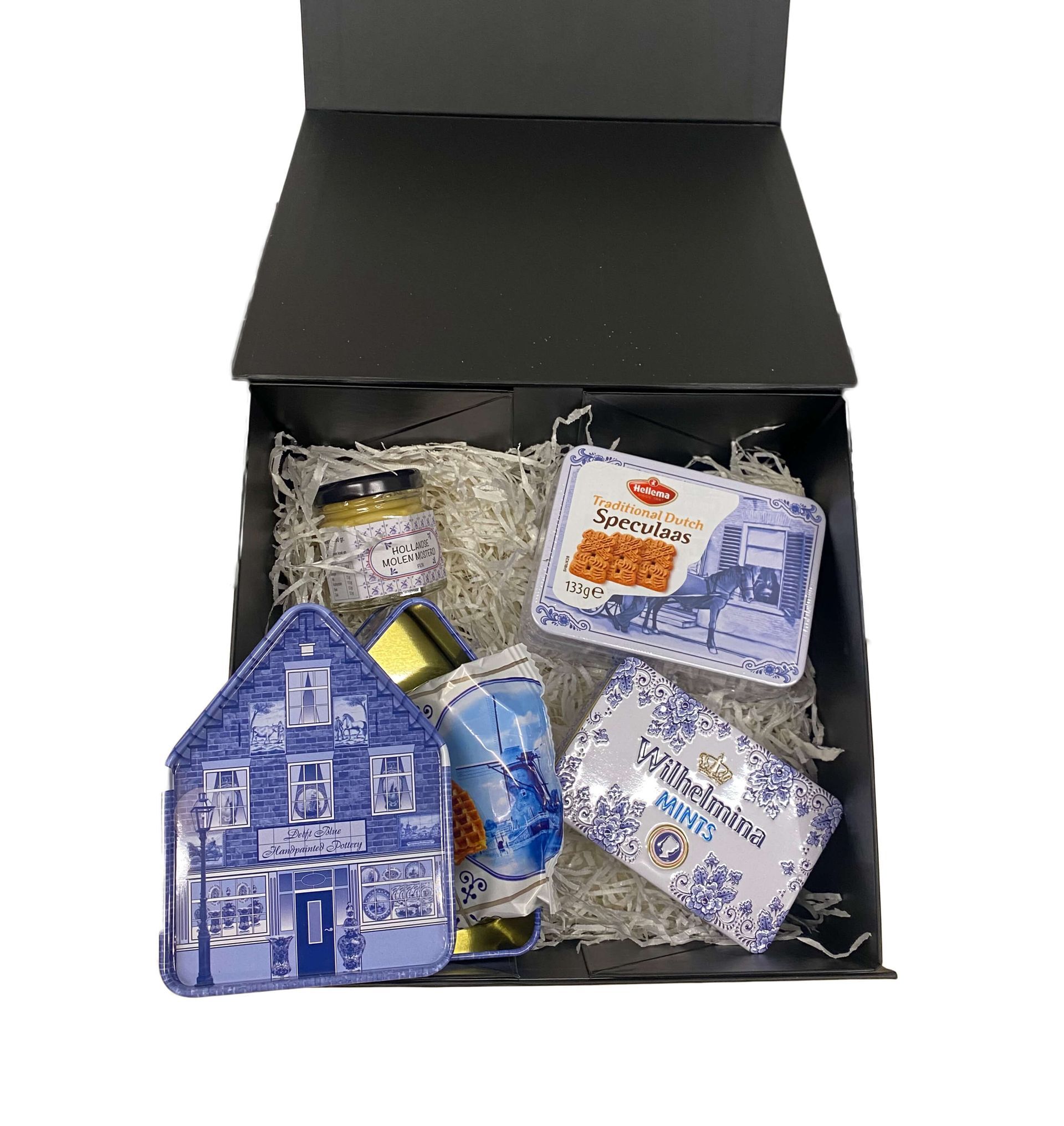 Luxury gift box with Delft blue products