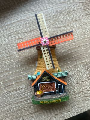 Magnet windmill cheese factory