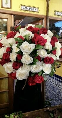 Bouquet roses blanches et rouges