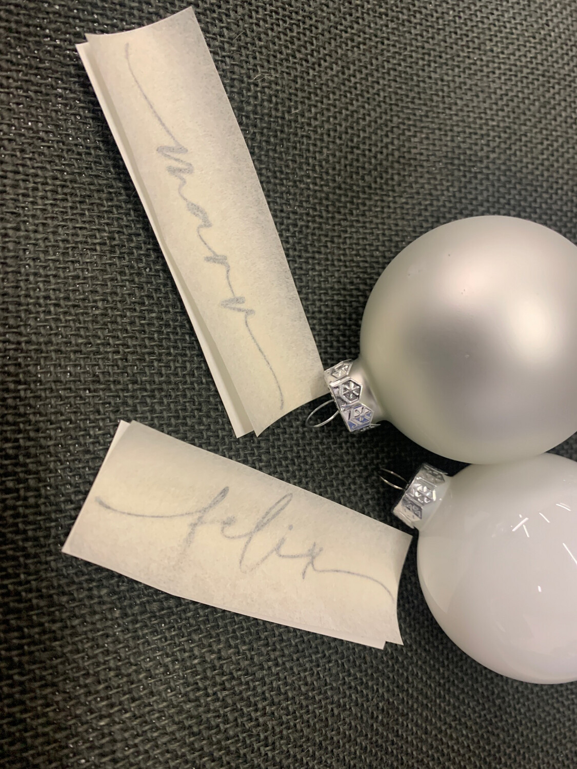 Weihnachtskugel Aufkleber "Modern"
