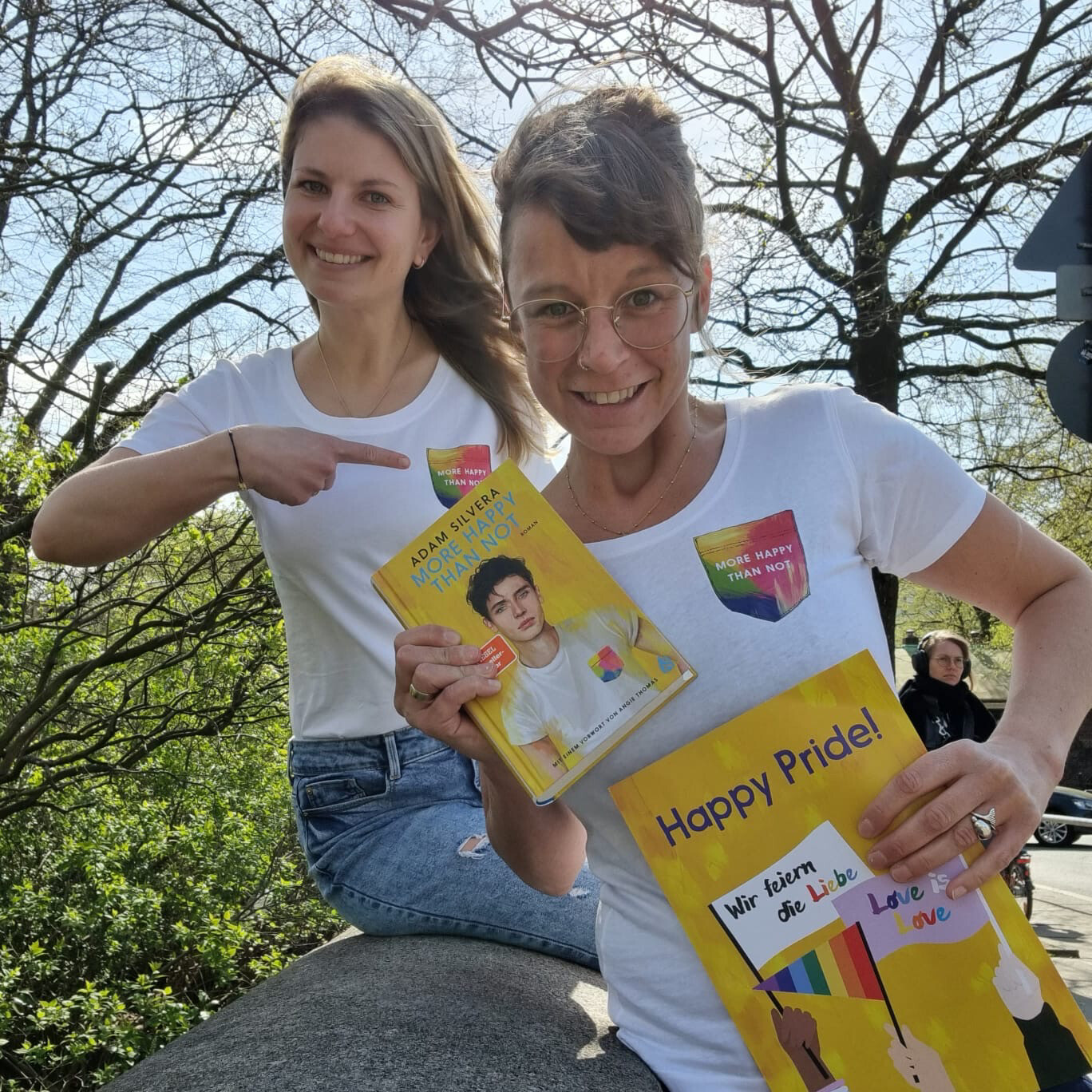 T-Shirt  "Happy"