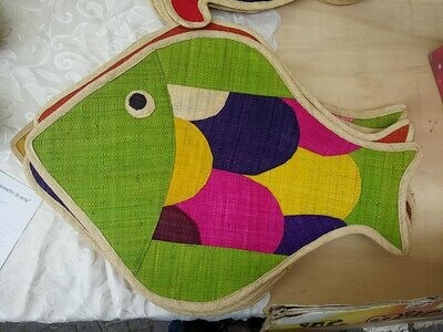 pesce e tartaruga in raffia