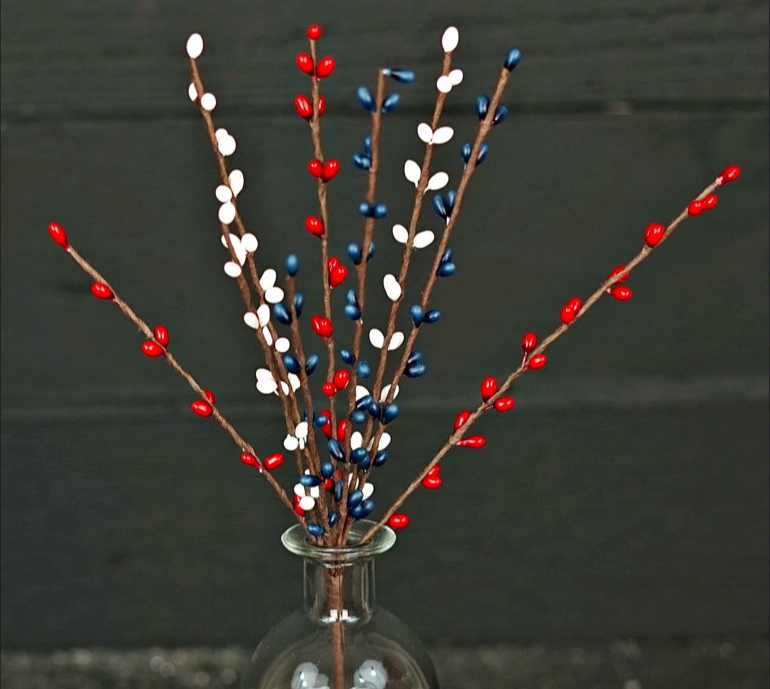12&quot; Americana Patriotic Pipberry Floral Pick