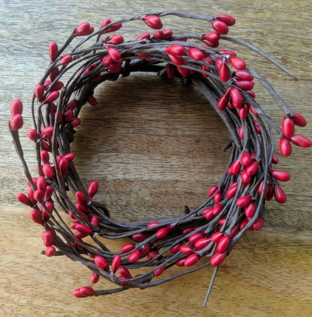3-1/2&quot; Red Pipberry Floral Candle Ring Wreath Decor Accent