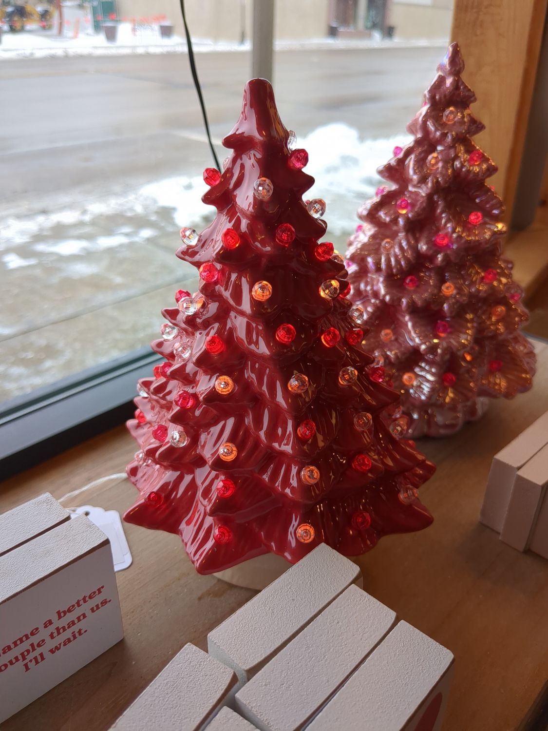 Ceramic Valentine Tree Red