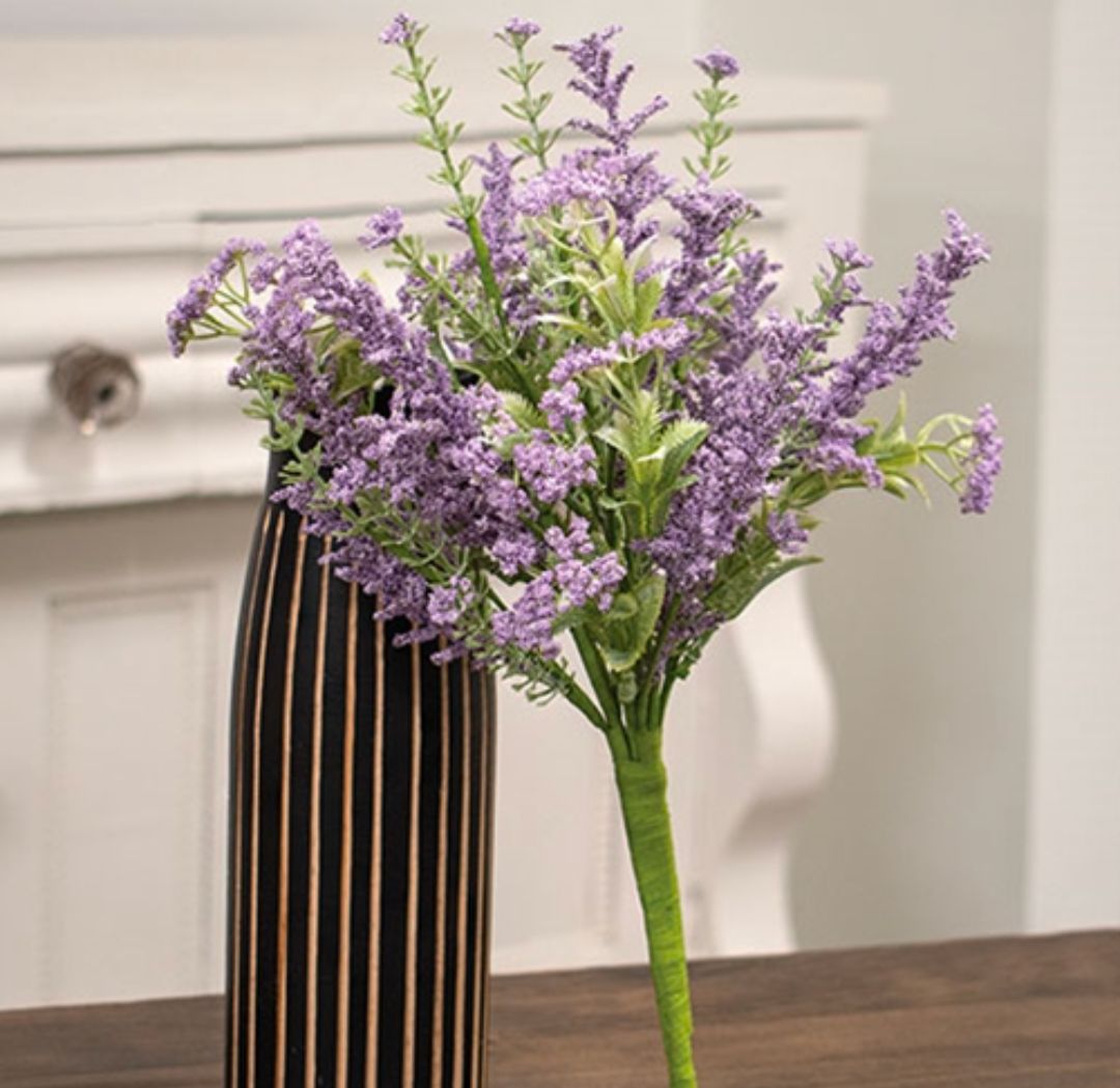 Delicate Lilac Astilbe &amp; Lace Floral Pick