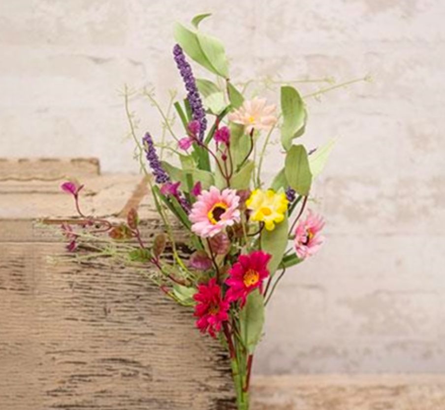 Spring Mix Daisy Floral Pick