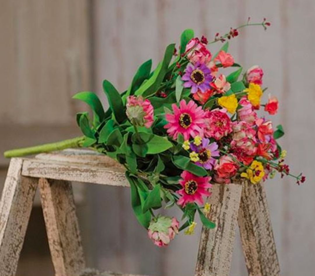 Mini Mum Floral Pick