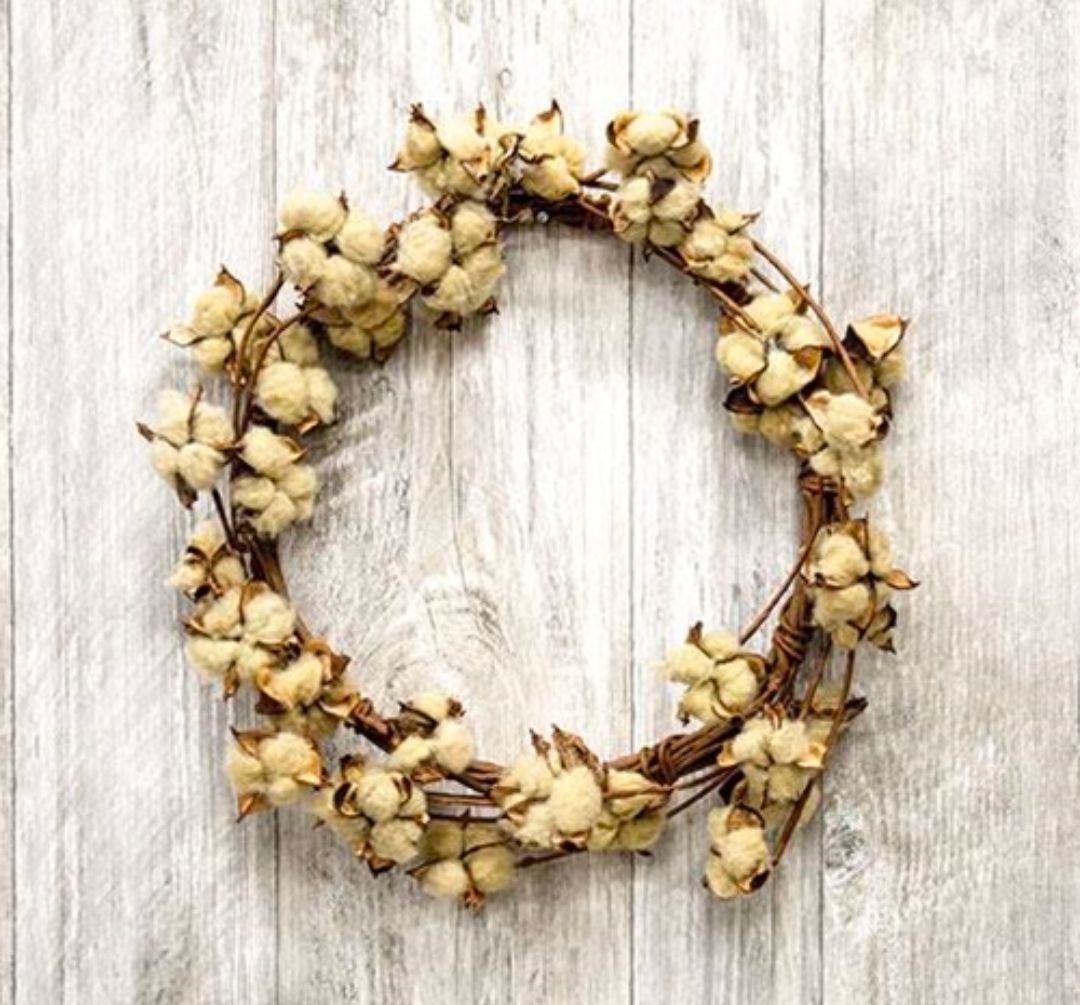 16" Teastain Cotton Wreath
