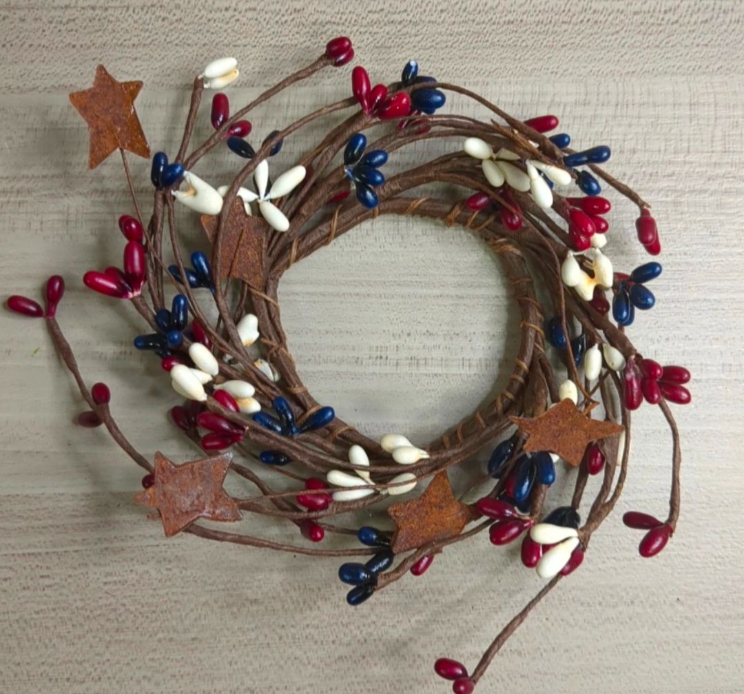 2" Patriotic Rusty Star Pipberry Candle Ring
