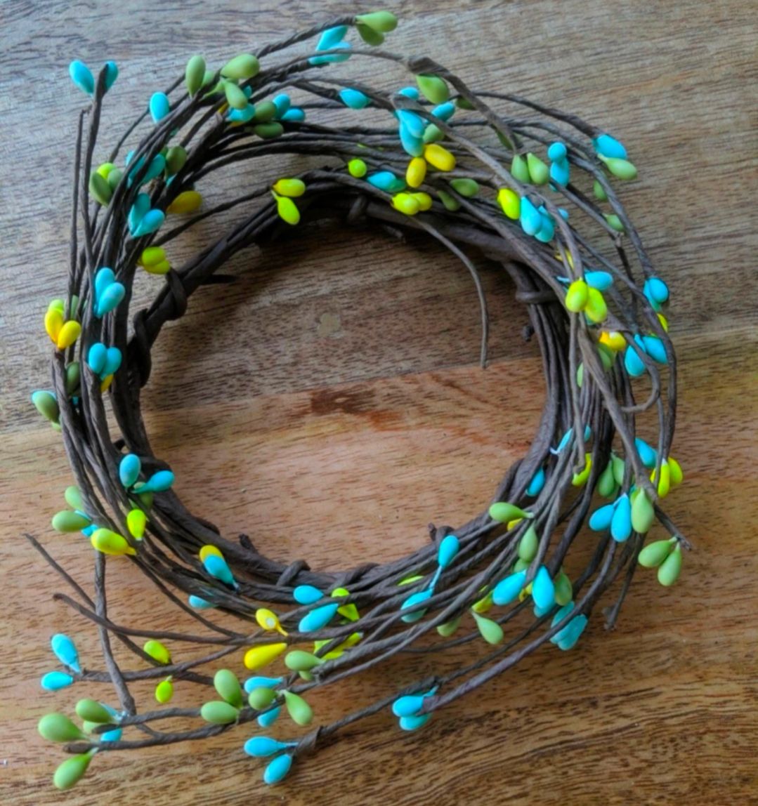 3-1/2" Lakeside Pipberry Floral Candle Ring Wreath Decor